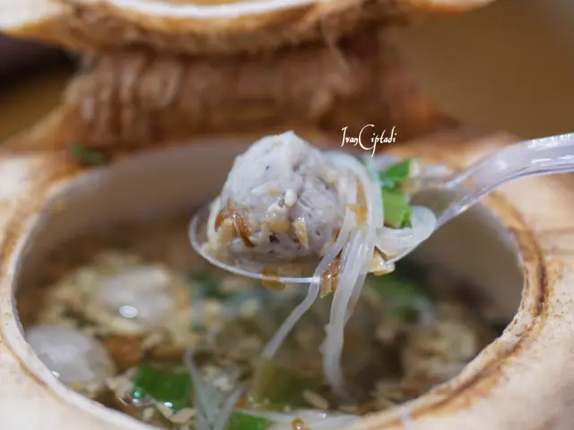 Gambar Makanan Bakso Kelapa Bu Gendut 11