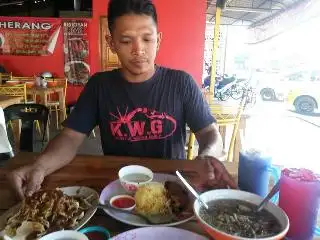 Restoran RM2 Cabang 4 Cherang
