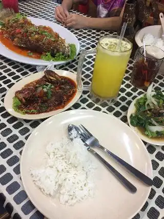 Restoran Sinar Mesra Seafood Keramat