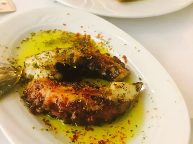 İzmir Balık & Et Restoran'nin yemek ve ambiyans fotoğrafları 73