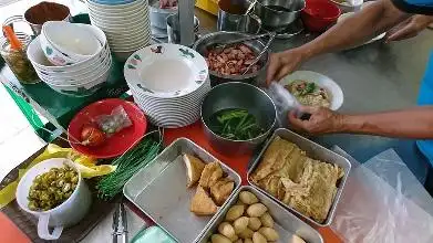 兴兴面档（东甲）云吞面 Restaurant Uncle Yeok