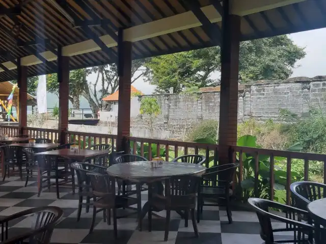 Gambar Makanan Enjung Beji Restaurant - Enjung Beji Resort 3