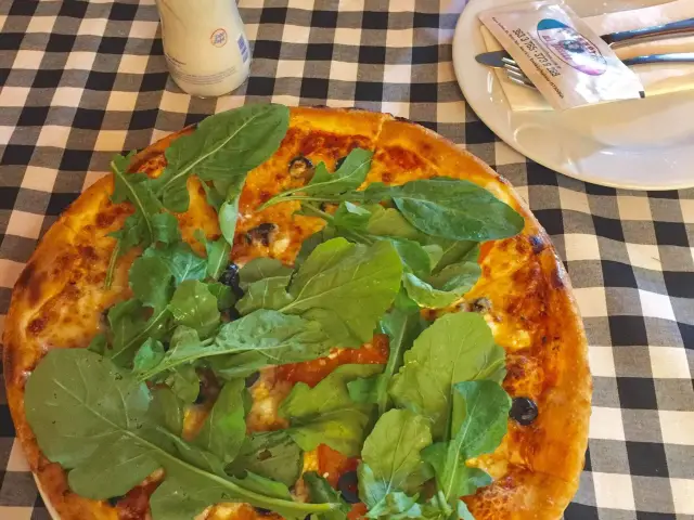 Pizzeria Al Dente'nin yemek ve ambiyans fotoğrafları 18