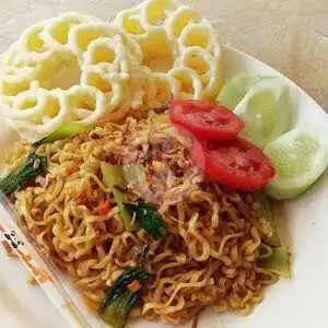 Gambar Makanan Mie Neraka dan Lontong Sayur Padang 8