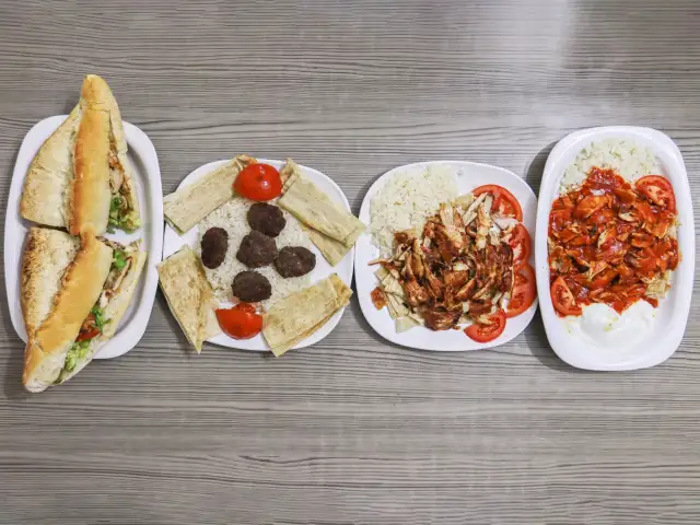 İsmail Usta Tavuk Döner'nin yemek ve ambiyans fotoğrafları 1