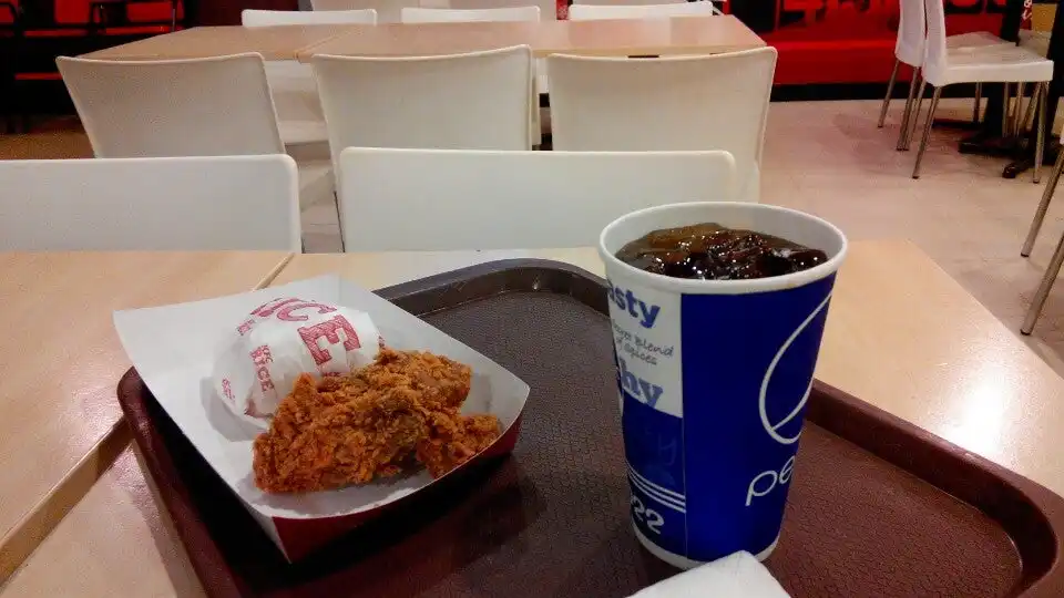 KFC Ayani