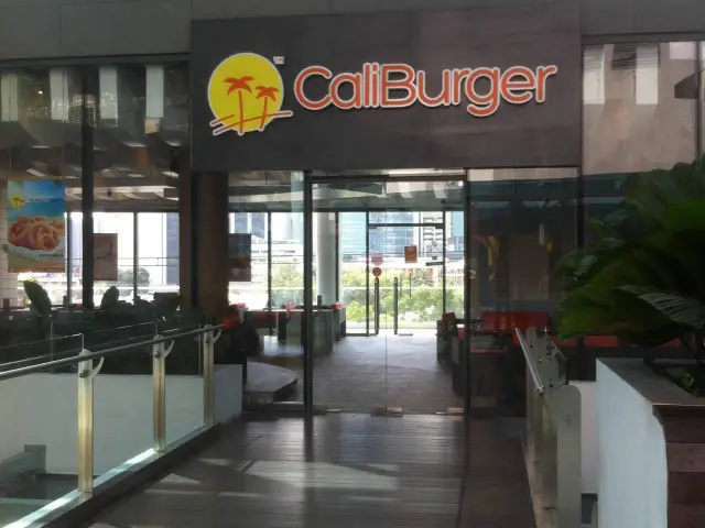 CaliBurger Food Photo 9