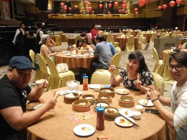 Gambar Makanan Kowloon Discotique and Restaurants 7