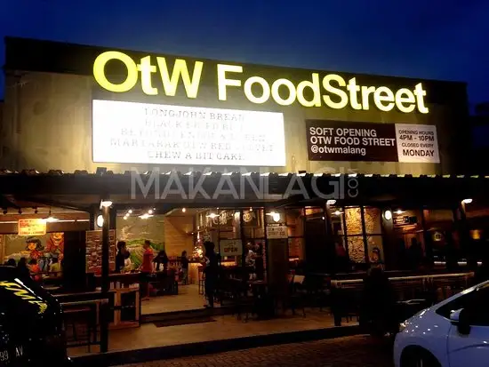 Gambar Makanan Martabak OTW Foodstreet 8