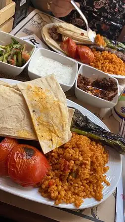 Karaköy Çınar'nin yemek ve ambiyans fotoğrafları 1