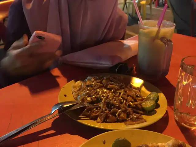 Kuey Tiow Goreng Chok, Pilah Perdana Food Photo 5