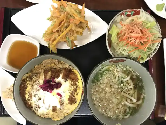 Azabu Sushi & Teppanyaki Food Photo 16