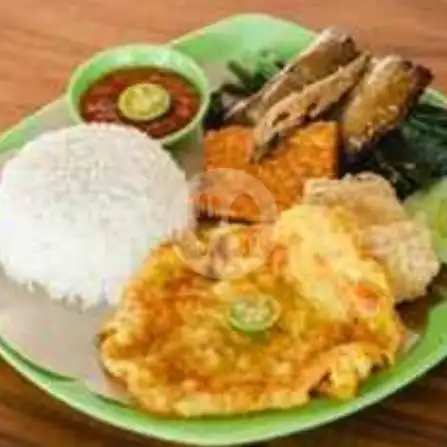 Gambar Makanan Warung Lalapan Barokah, Bypass Ngurah Ray 6