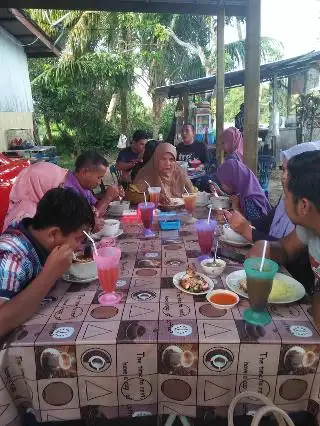 Warung Kak Yah Depan Masjid Ar-Rasyidin Kpg Darat Batu Rakit, 21020 ,Kuala Terengganu