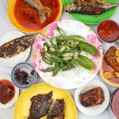 Abang Su Selera Kampung Nasi Campur