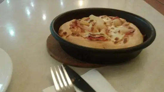 Pizza Hut Food Photo 4