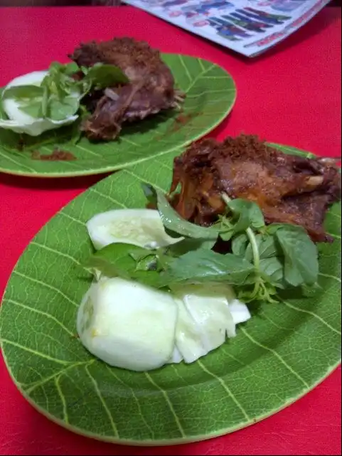 Gambar Makanan Bebek & Ayam Goreng Bu Lely 8