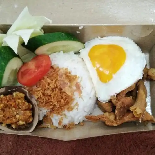 Gambar Makanan Nasi Kulit & Ayam Woku Ibu Utik, Kotagede  4
