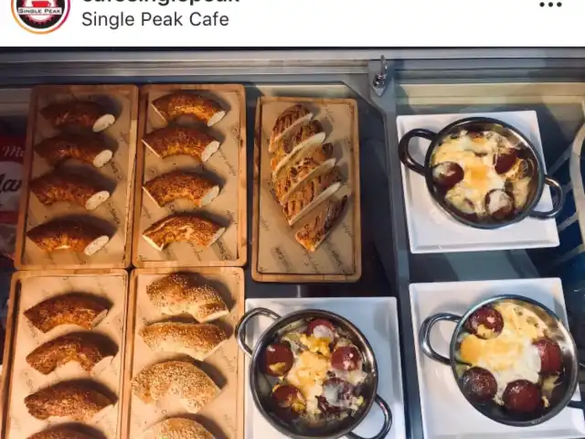 Single Peak Cafe'nin yemek ve ambiyans fotoğrafları 5