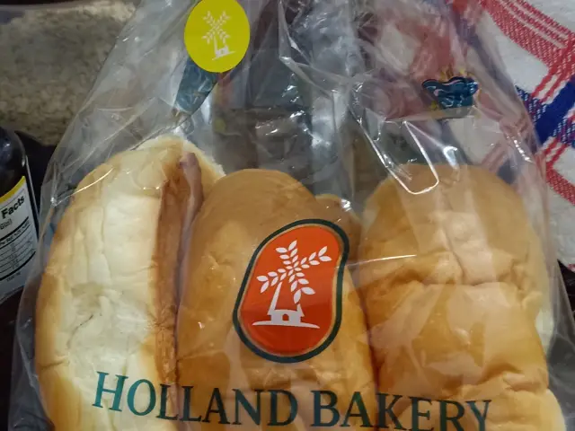 Gambar Makanan Holland Bakery 3