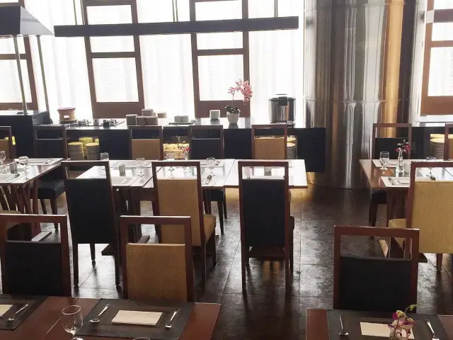 Gambar Makanan Cerenti Restaurant - Grand Zuri Hotel 3