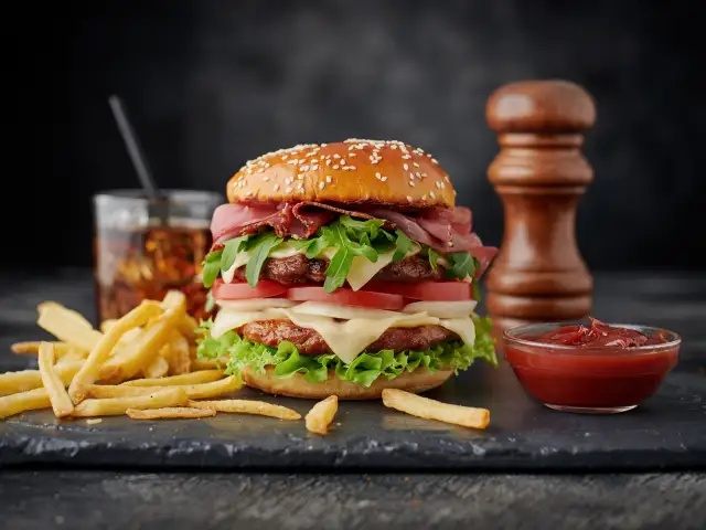Burger Mix Steak'nin yemek ve ambiyans fotoğrafları 1
