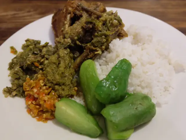 Gambar Makanan Nasi Bebek Ginyo 14