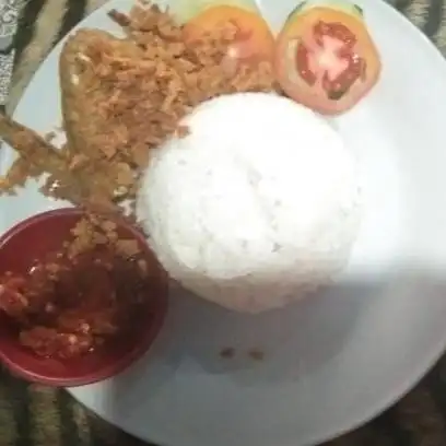 Gambar Makanan Ayam Bakar, Ayam Goreng, Ayam Geprek, Ayam Kremes Angkringan Larisa, Kerobokan 3