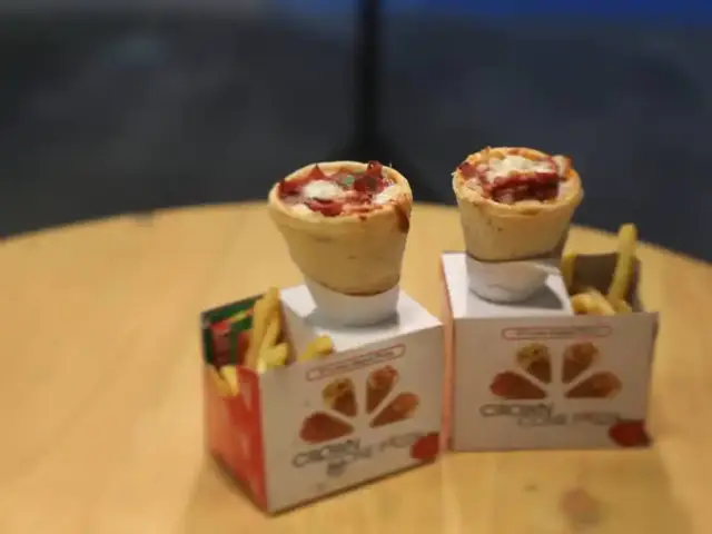 Gambar Makanan Crown Pizza Cone 5