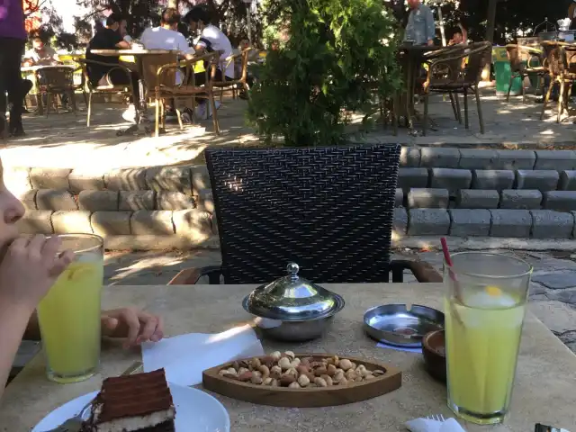 Karbeyaz Cafe'nin yemek ve ambiyans fotoğrafları 12