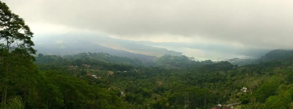 Tepi Danau, Rumah Makan