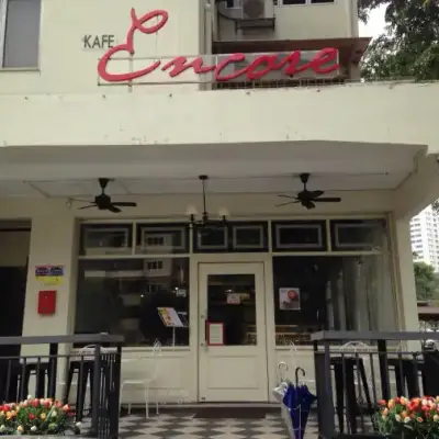 Encore Patisserie Cafe