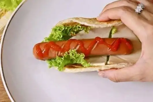 Gambar Makanan Pocoyo Premium Waffle & Hotdog 7