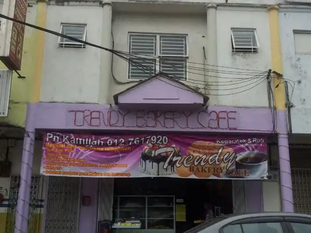 Trendy Bakery Cafe