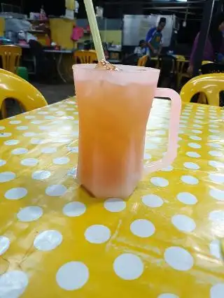 Gerai Mat Zam Zam (Roti Kari Kambing)