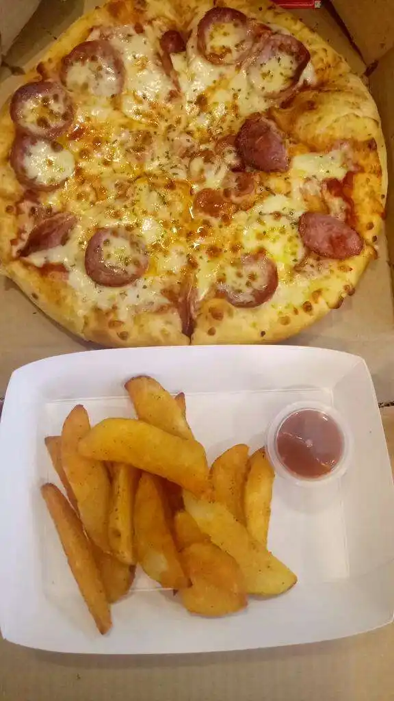 Gambar Makanan Domino's Pizza 12