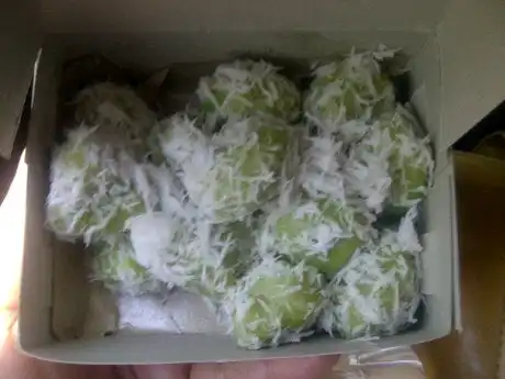 Gambar Makanan Klepon Wahyu 7