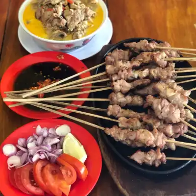 Warung Sate Kambing Muda "Putra Saudara"