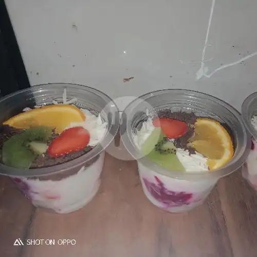 Gambar Makanan Salad Buah Tiara, Bejiharjo 5