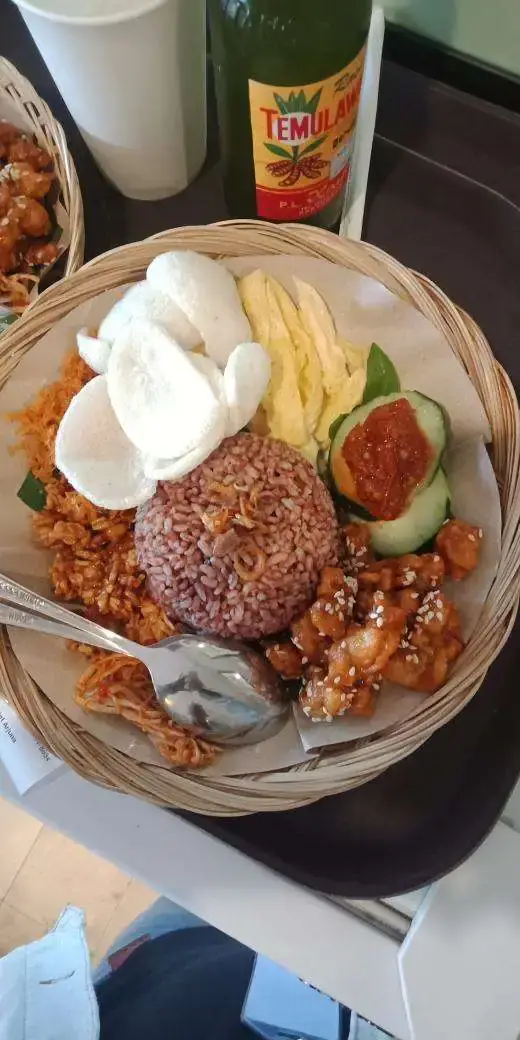 Gambar Makanan Warung Makan Babi Guling Dodo 1