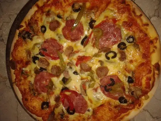 Gambar Makanan Home Pizza 4