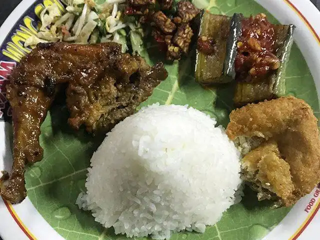 Gambar Makanan Ayam Bakar Wong Solo 9