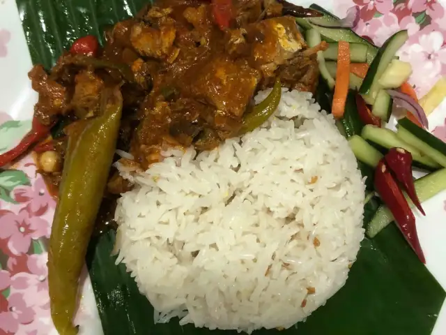 Kak Long Nasi Berlauk