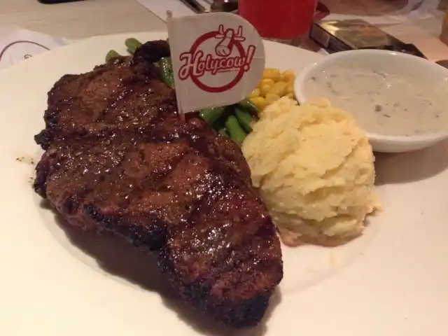 Gambar Makanan Holycow! Steakhouse 1