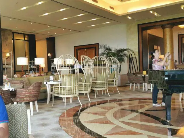 Lobby Lounge - Taal Vista Hotel Food Photo 10