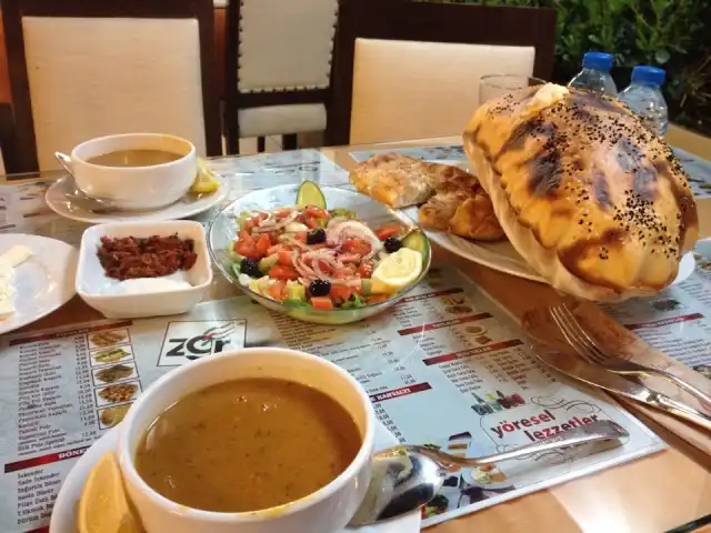 Zgr Kebabçı'nin yemek ve ambiyans fotoğrafları 2