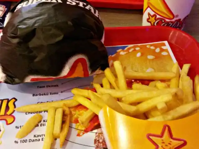 Carl's Jr.'nin yemek ve ambiyans fotoğrafları 56