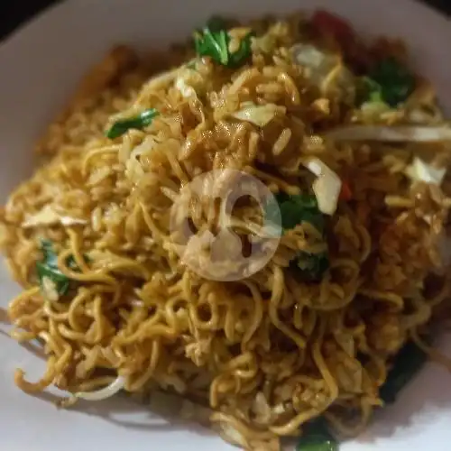 Gambar Makanan Nasgor Essence 1