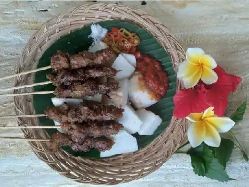 Sate Babi Men Suka, Tukad Yeh Aya