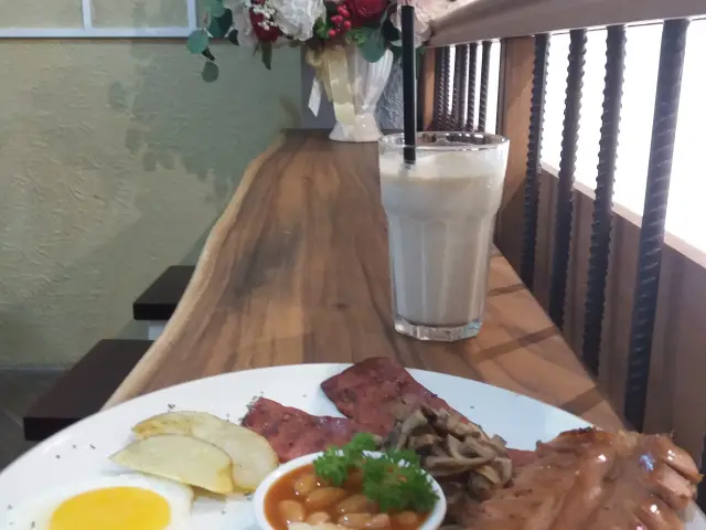 Gambar Makanan Wake Cup Coffee & Eatery - Grand Sovia Hotel Bandung 8
